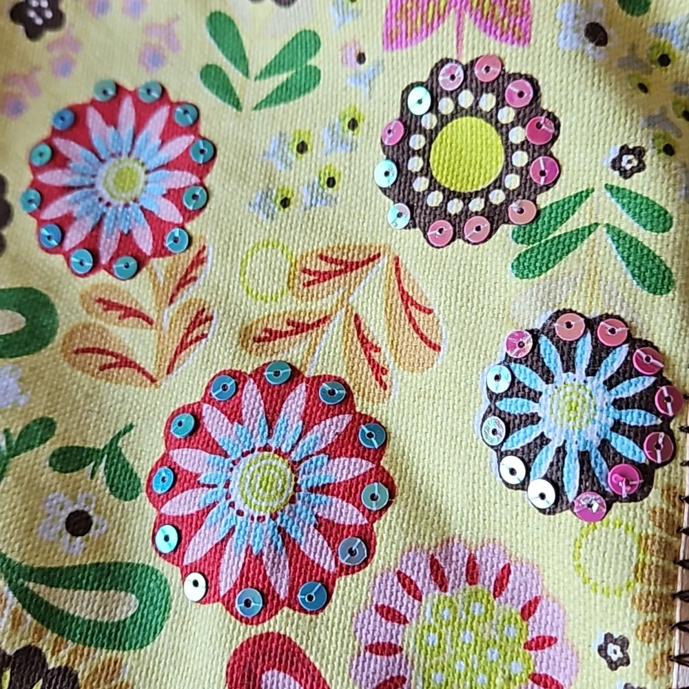 Sun & Sand Chester Hand Bag with Wooden Flower Hang Tag NWT - Picture 4 of 10